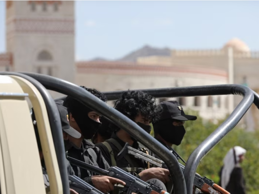 Operativët iranianë në Jemen po e ndihmojnë Huthin të kryejë sulme