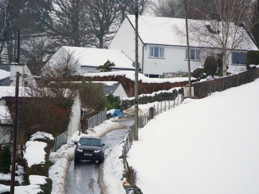 Anglia merr paralajmërim për “reshje masive”