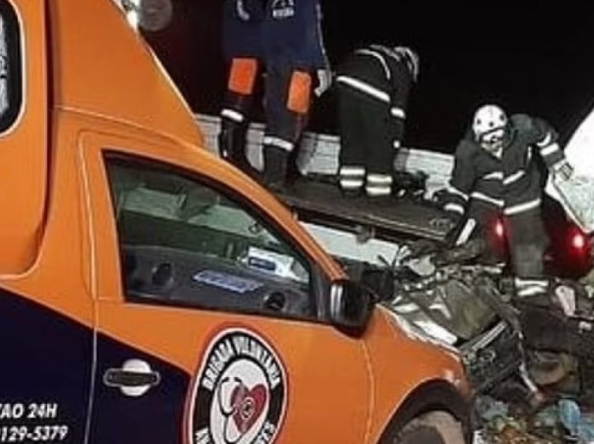 Aksident trafiku në Brazil, autobusi me plot pasagjerë përplaset me kamion – të paktën 25 të vdekur
