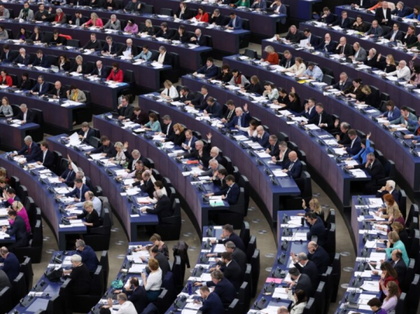 PE debaton për zgjedhjet në Serbi, rezoluta do të miratohet në shkurt