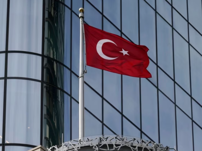 Turqia nën mbikqyrje për shmangien e sanksioneve ndaj Rusisë