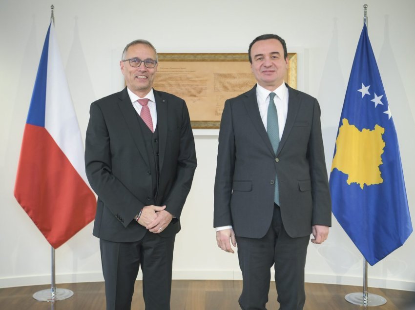 Kurti priti në takim ministrin e Çekisë, diskutuan për marrëdhëniet bilaterale ndërmjet dy shteteve