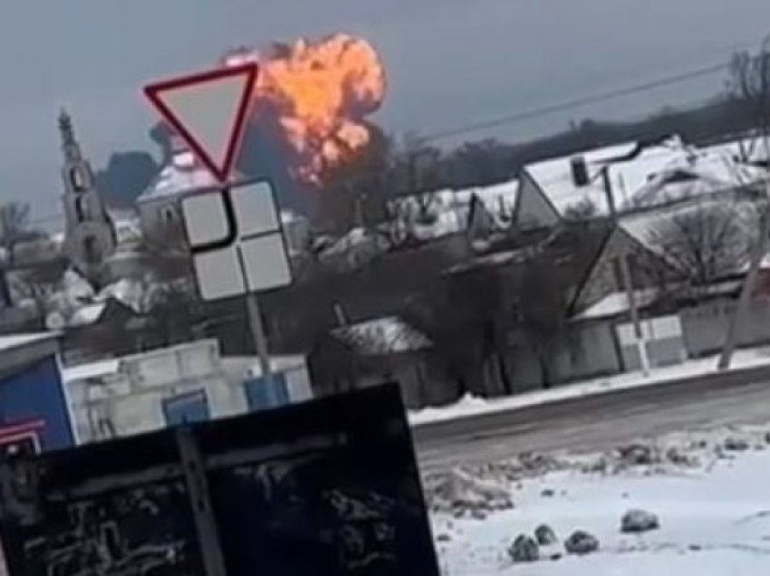 Deputeti rus thotë se aeroplani u rrëzua nga ukrainasit, pretendon se u godit me raketa
