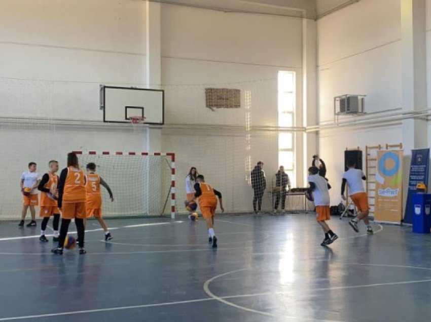 Lansohet programi “Sporti në shkolla”