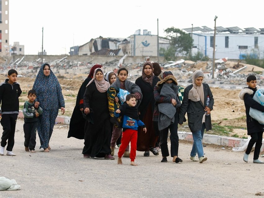 Palestinezët ikin në Rafah, derisa betejat intensifikohen në Khan Younis