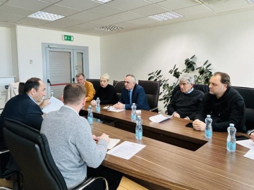 ​DHTIK zhvilloi takim me ministrin Aliu, diskutojnë për anëtarësimin e Kosovës në TIR dhe CEMT