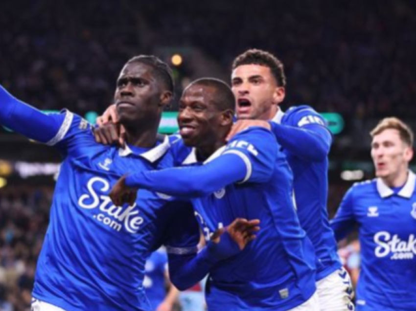 Mahniti “gjigantët” e Premier League, të gjithë pas “yllit” të Everton