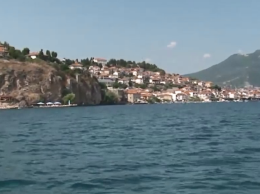 Aksioni për Pastrimin e Liqenit të Ohrit ka filluar