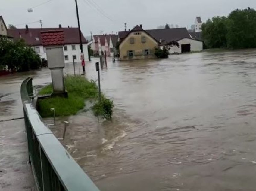 Katastrofë nga përmbytjet, gjendje e jashtëzakonshme në landin e Bavarisë