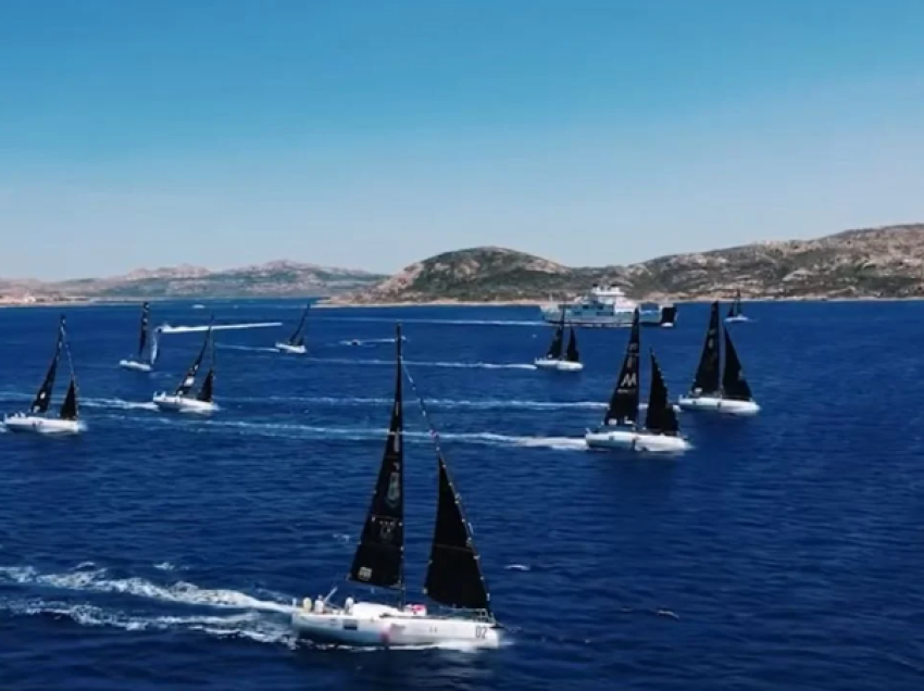 Italia me vela, Durrësi bëhet pjesë e spektaklit të Marinës Ushtarake Italiane