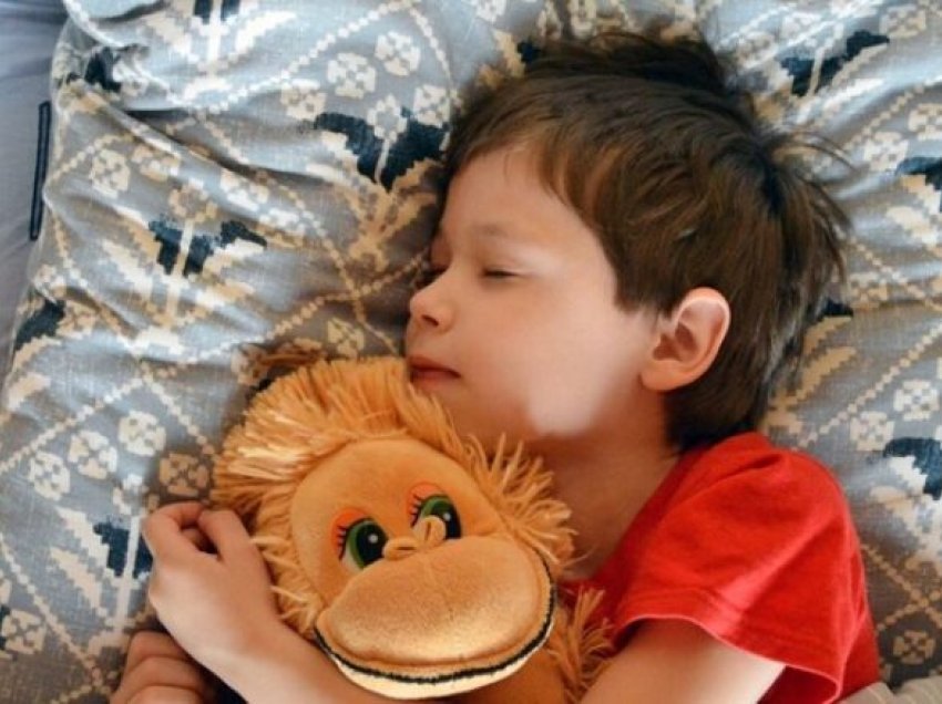 Konsulentja e gjumit zbuloi kohën e saktë kur fëmijët duhet të shkojnë në shtrat