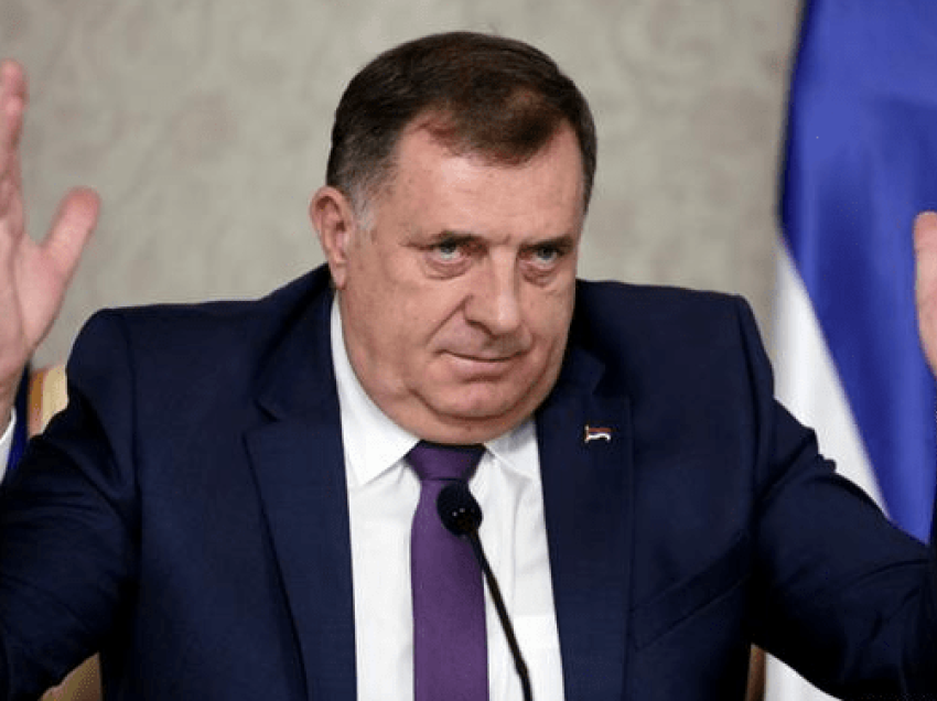 Dodik nxitet nga Vuçiq, kërcënon me nisjen e hapave për ndarje para votimit të Rezolutës për Srebrenicën