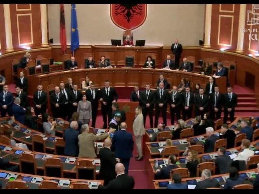 Kuvendi i Shqipërisë mblidhet sot në seancë plenare