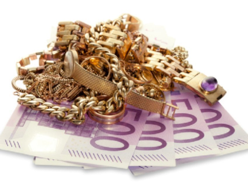 Hajnat bëjnë kërdi në shtëpinë e familjes Xani në Skenderaj, vjedhin 30 mijë euro para të gatshme dhe ari