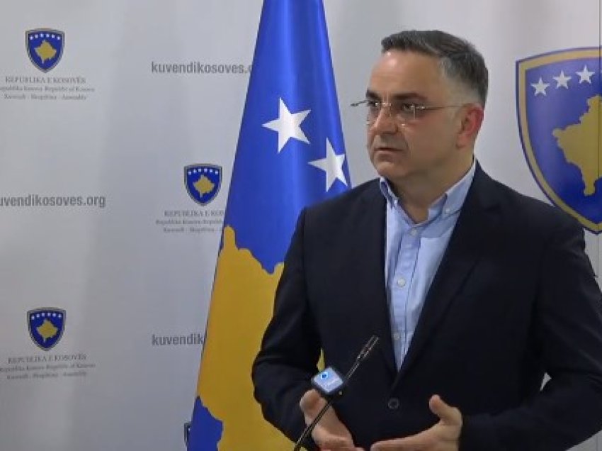 Tahiri: Qeveria ende po vajton, Kosova po zbrazet, çmimet janë “hava”