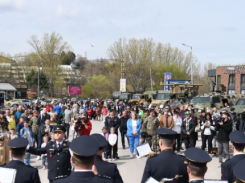 Dita e hapur e Ushtrisë së RMV-së me rastin e katër viteve të anëtarësimit në NATO