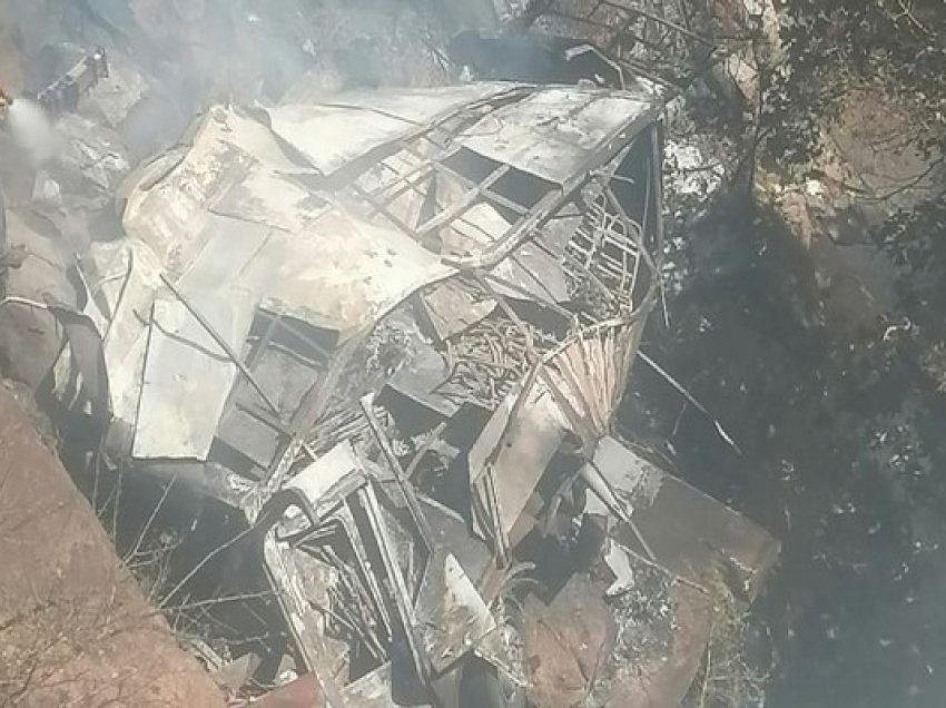 ​Autobusi bie në humnerë, 45 të vdekur në Afrikën Jugore