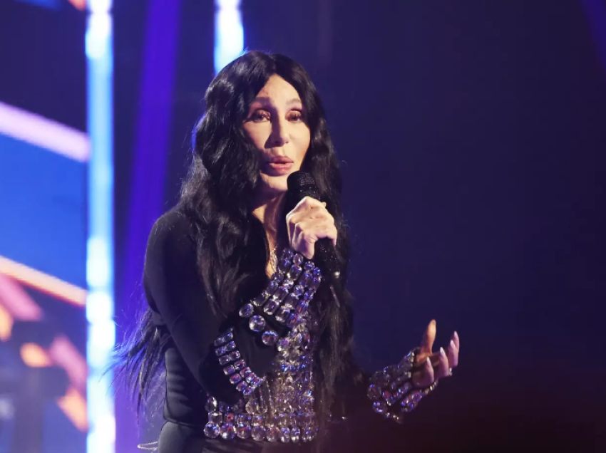 Cher zbulon se dikur e refuzoi yllin ikonë, për shkak të reputacionit të tij