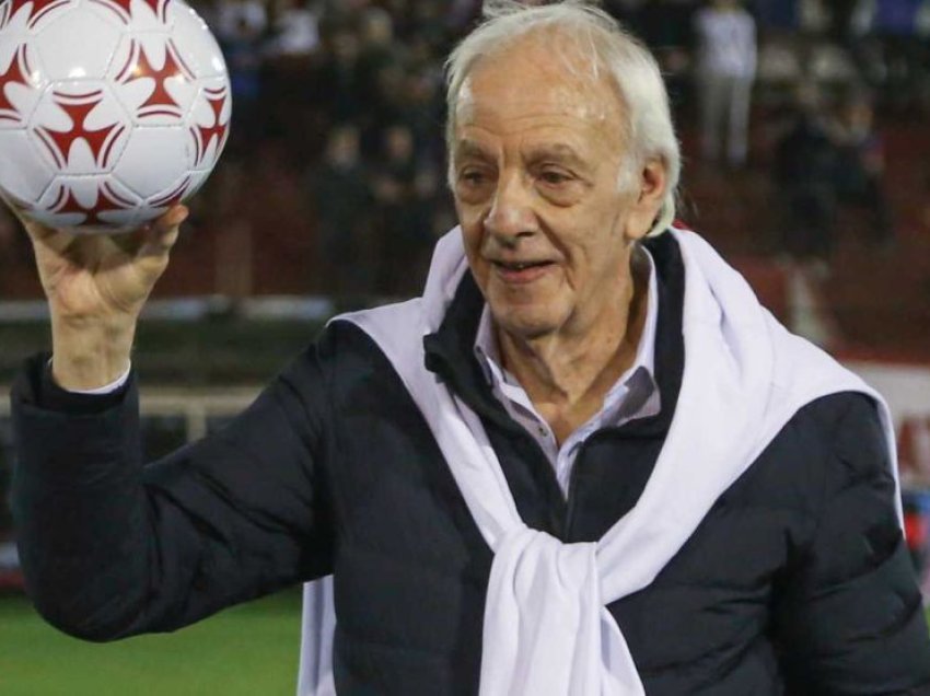 E drejtoi Argjentinën në fitimin e Botërorit të parë, ndahet nga jeta në moshën 85-vjeçare