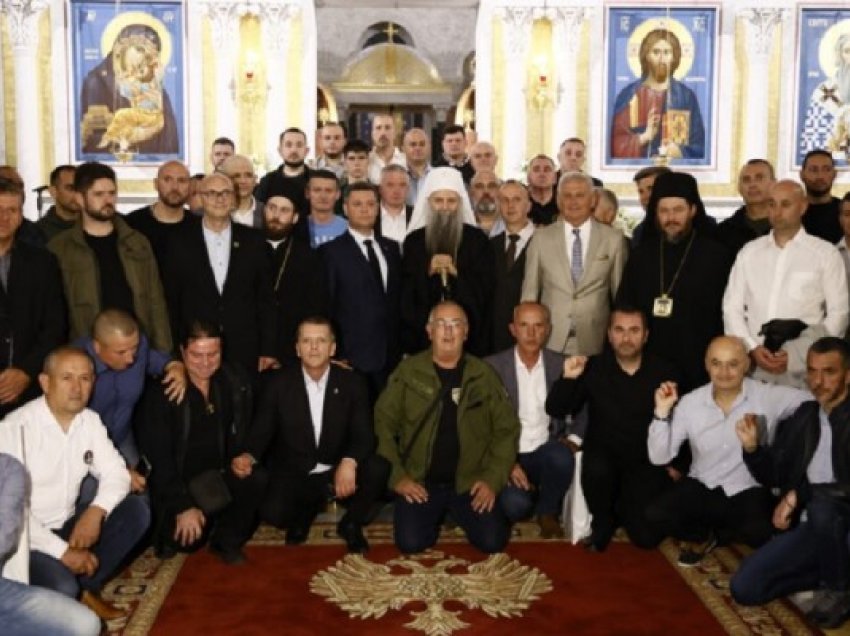 ​Patriarku serb kremton Pashkët me kriminelët që pësuan debakël në Koshare