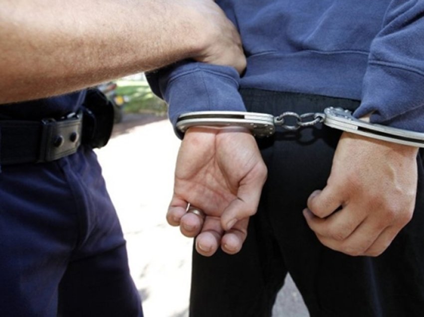 Një serb arrestohet për vepra penale kundër rendit kushtetues të Kosovës