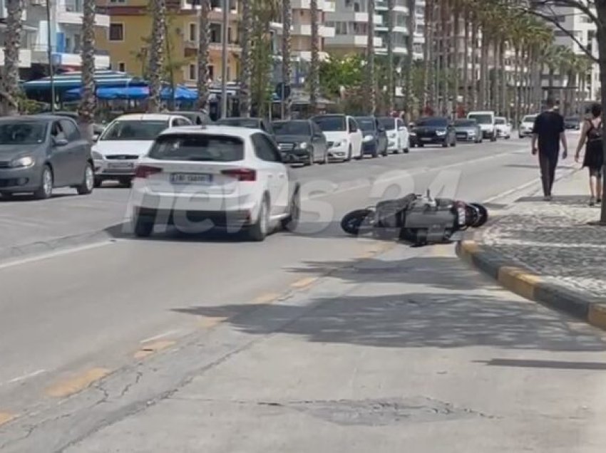 Përplaset nga motori teksa tentoi të kalonte rrugën, përfundon në spital i moshuari në Vlorë