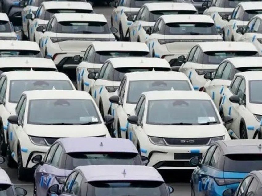 SHBA vendos tarifë 100% për importet e automjeteve elektrike kineze