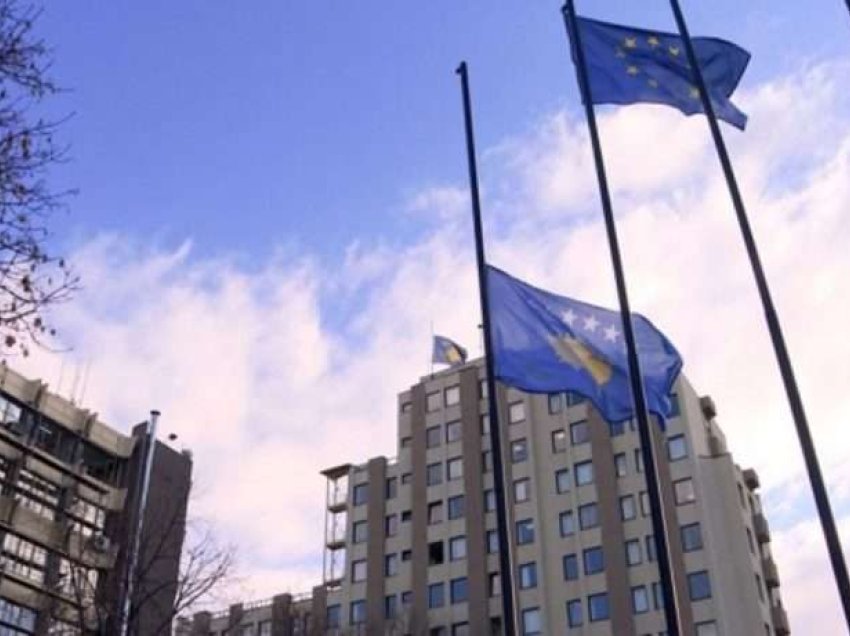 Arifi: Aktiviteti i Kosovës në politikën e jashtme, shumë i zbehtë