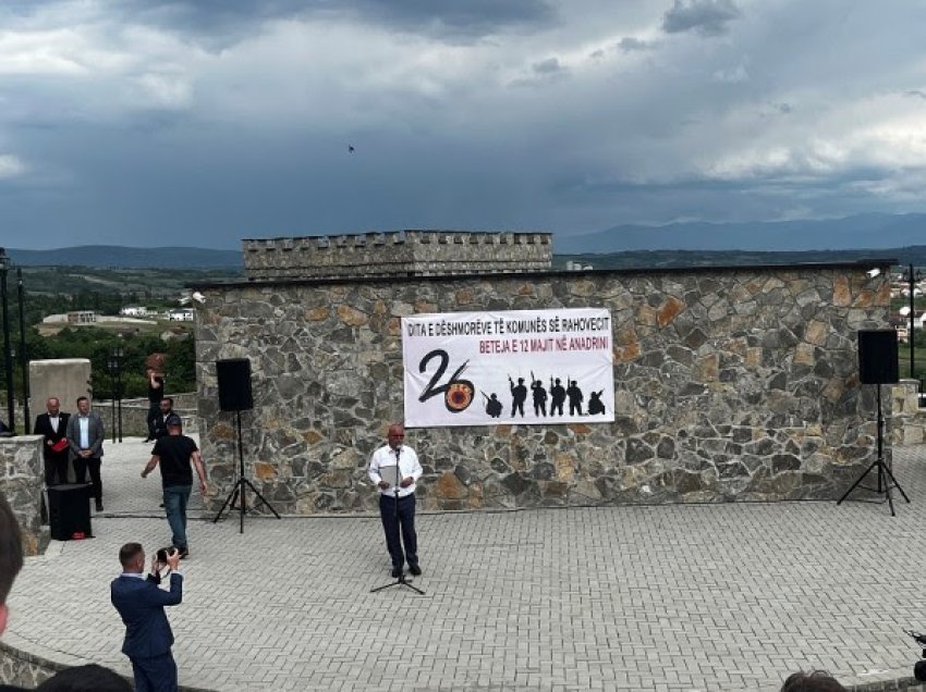 ​Rahoveci nderon dëshmorët, Latifi: 12 maji i vitit 1998 ishte i veçantë, serbët ikën të hutuar