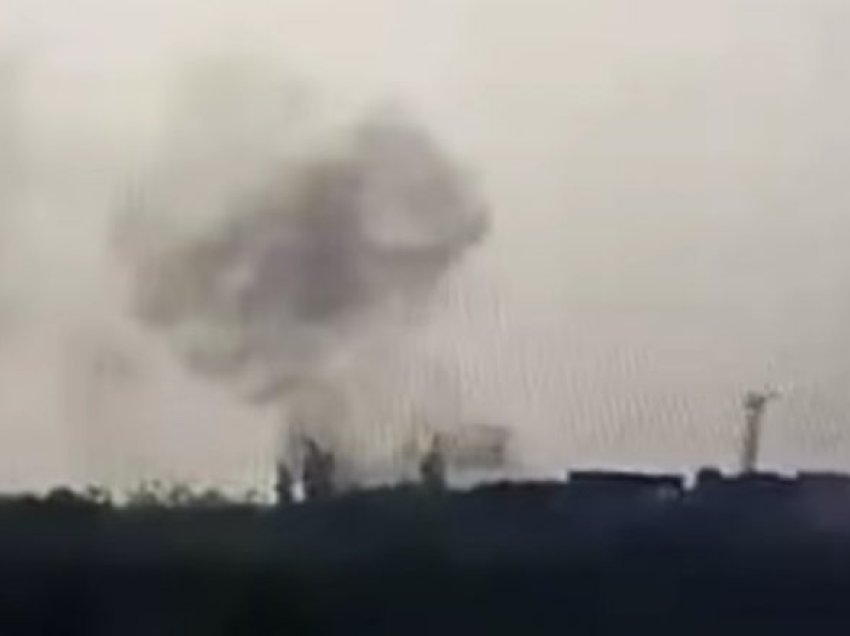 Forcat ukrainase rrëzojnë një aeroplan luftarak rus Su-25 në rajonin e Donetskut