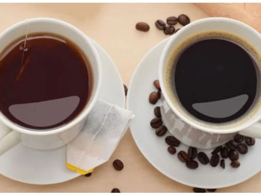 Pse në mëngjes është më mirë të konsumohet kafe se çaj