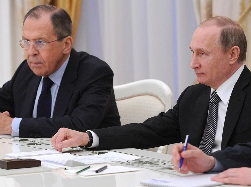 Kremlini: Rusia e gatshme të përballet me Perëndimin në fushën e betejës