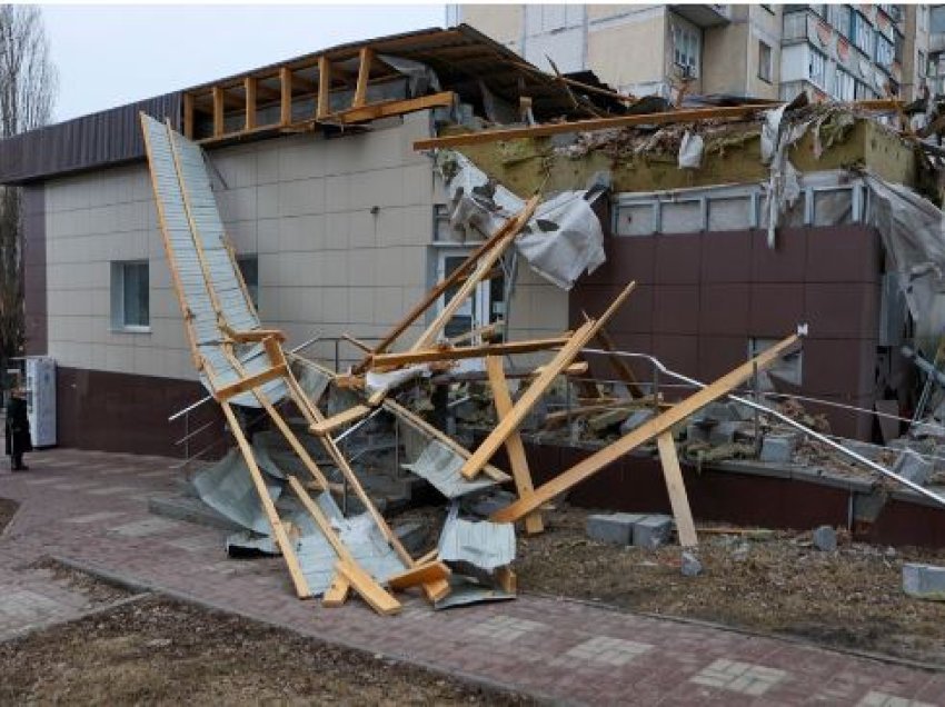 Dhjetëra shtëpi të dëmtuara në sulmin në Belgorod