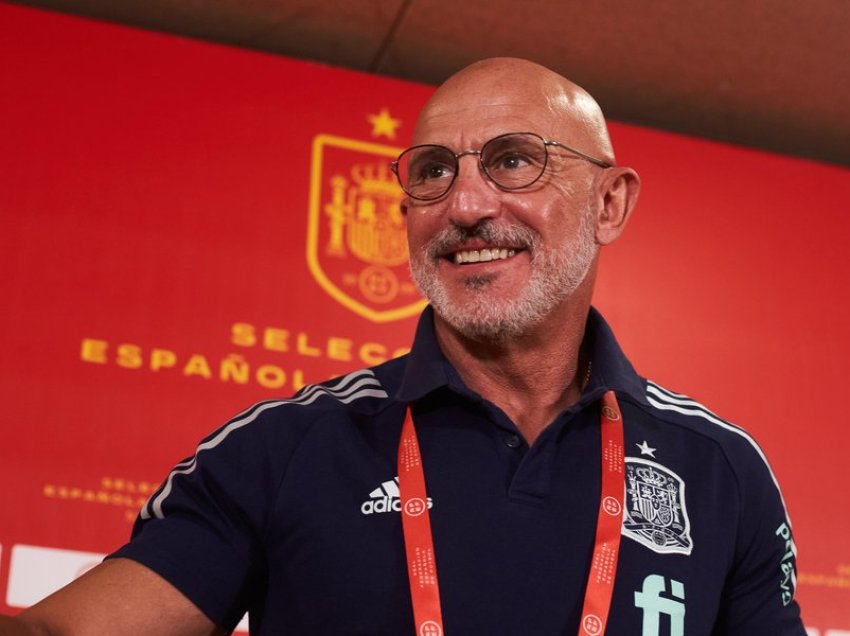 Trajneri i Spanjës përgatit një rikthim