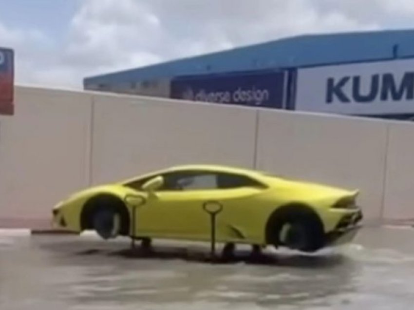 Pushtoi rrjetin, zbulohet historia e Lamborghinit ‘të braktisur’ dhe pa rrota në Dubai
