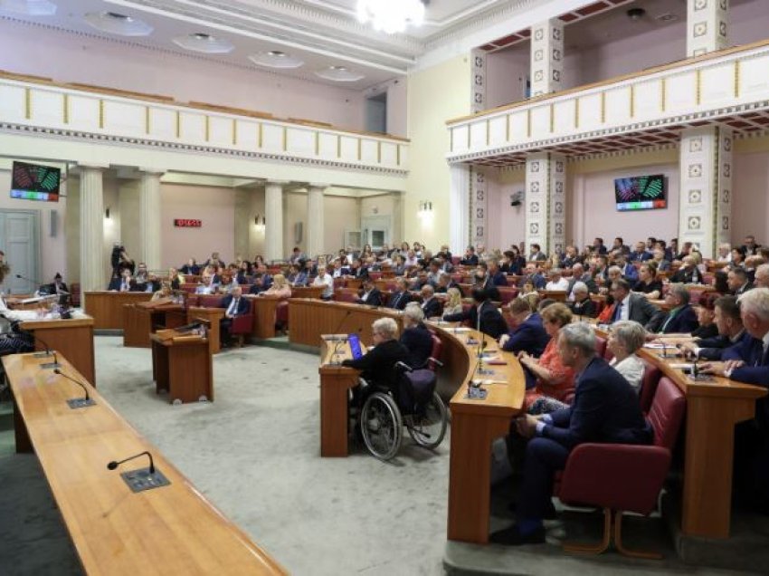 Parlamenti kroat sot zgjedh qeverinë e re, ajo do të ketë 18 anëtarë