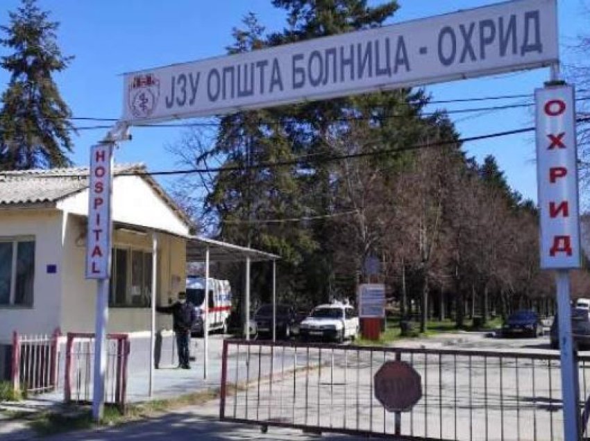 Vdes një foshnjë nëntëmuajshe në spitalin e Ohrit