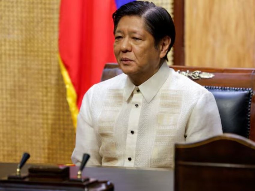 Filipinet të mbrojnë me forcë territorin, thotë presidenti pas tensioneve me Kinën