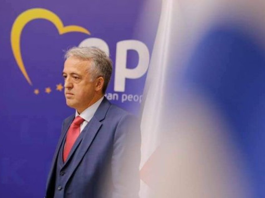 Hamiti reagon ashpër ndaj Qeverisë, përmend humbjet e saj: E dështuar, Kosova sot i ka punët më keq me botën