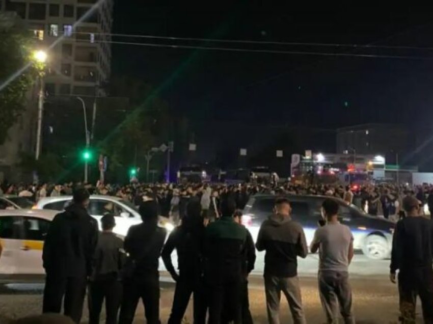 Katër të arrestuar, dhjetëra të plagosur nga dhuna kundër të huajve në Bishkek