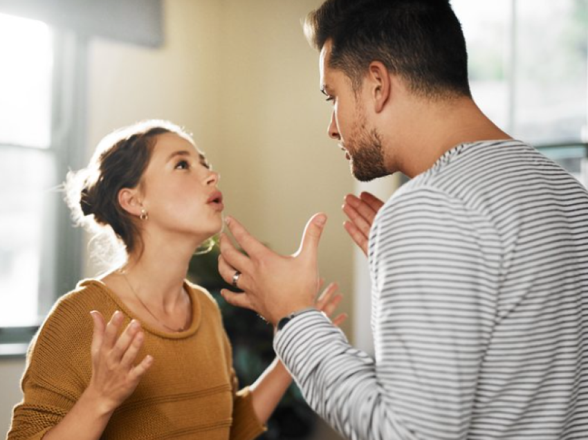 5 shenja që tregojnë se ju si çift nuk keni argumente të shëndetshme