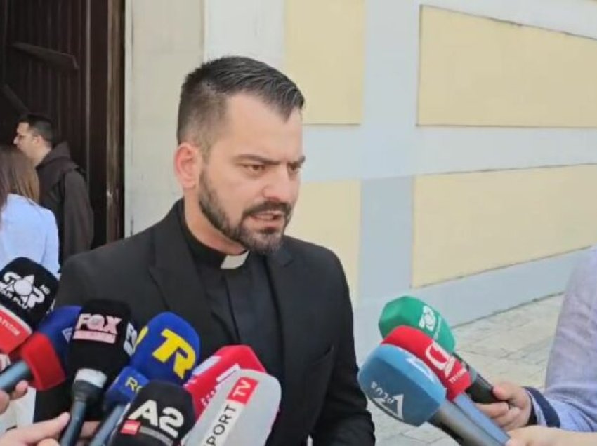 Martesa e dy anëtareve të komunitetit LGBT në Bashkinë Tiranë, reagon Kisha Katolike: Personi që i celebroi nuk është pjesë e jona!