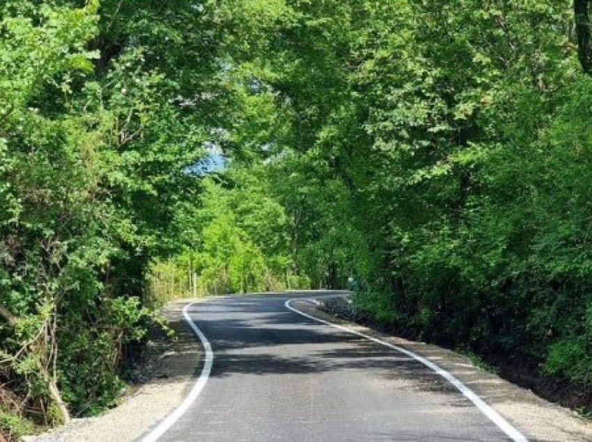 ​Hapet rruga Dobrunë-Blinisht, në kufirin Kosovë-Shqipëri