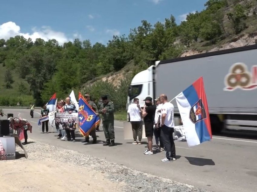 Protestë e dështuar e serbëve në Jarinjë, 5 organizata mbledhin 20 persona