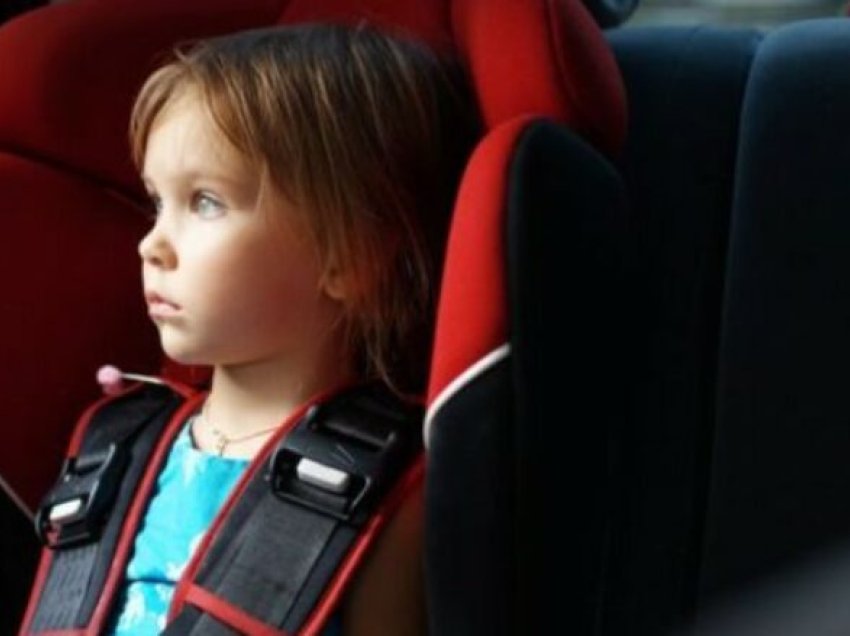 Siguria në komunikacion: Cili vend në veturë është më i sigurti për transportin e një fëmije?