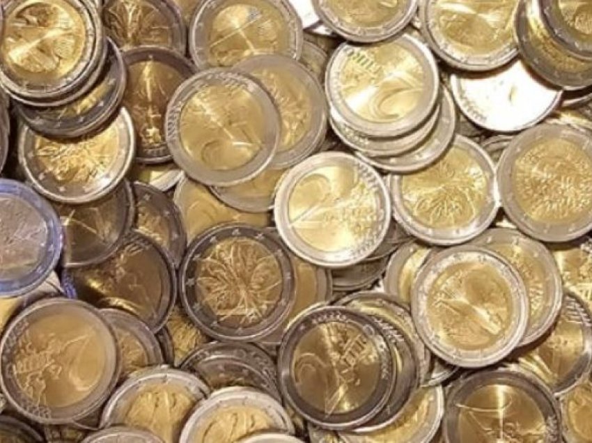 Raportohen rreth 5 mijë euro false në Lipjan e mbi 2 mijë në Viti – monedha 2 euroshe