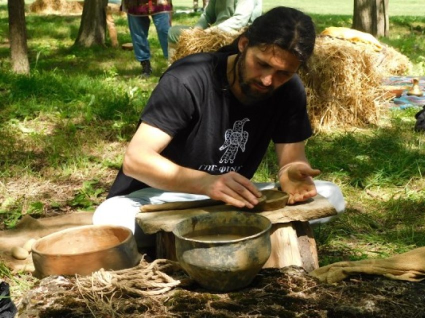 ​Rituale nga koha romake, mbahet Festivali i Fitores së Rishfaqjeve Historike në Bullgari