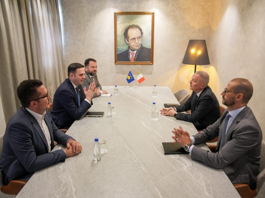 Abdixhiku takon ambasadorin italian, e njofton për qëndrimet e LDK’së karshi situatës dhe zhvillimeve politike në vend