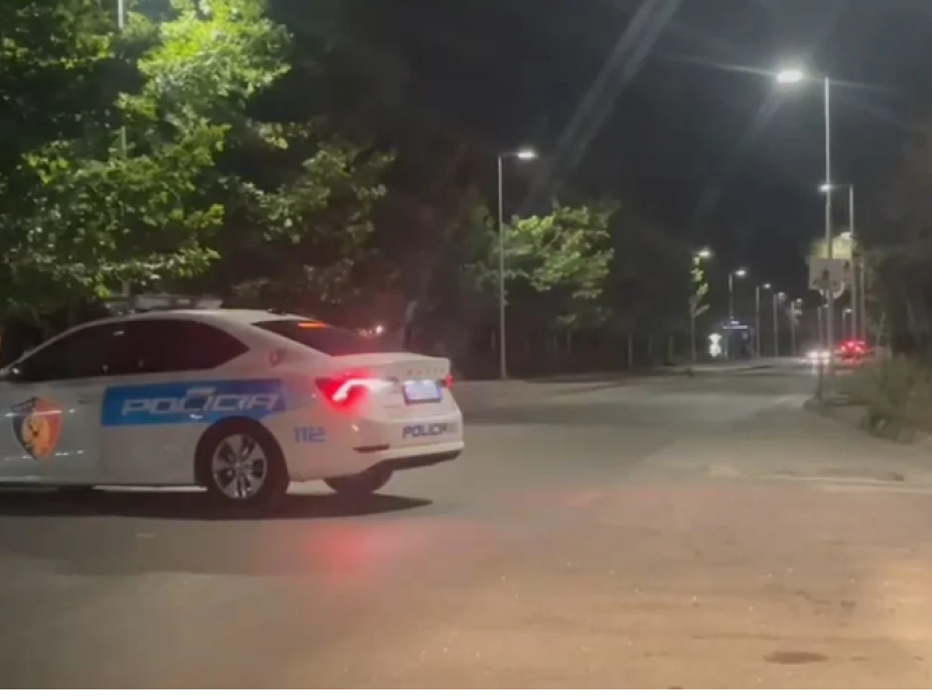 Aksion policor në Vlorë, forcat speciale Shqiponja arrestojnë 25-vjeçarin me armë në makinë