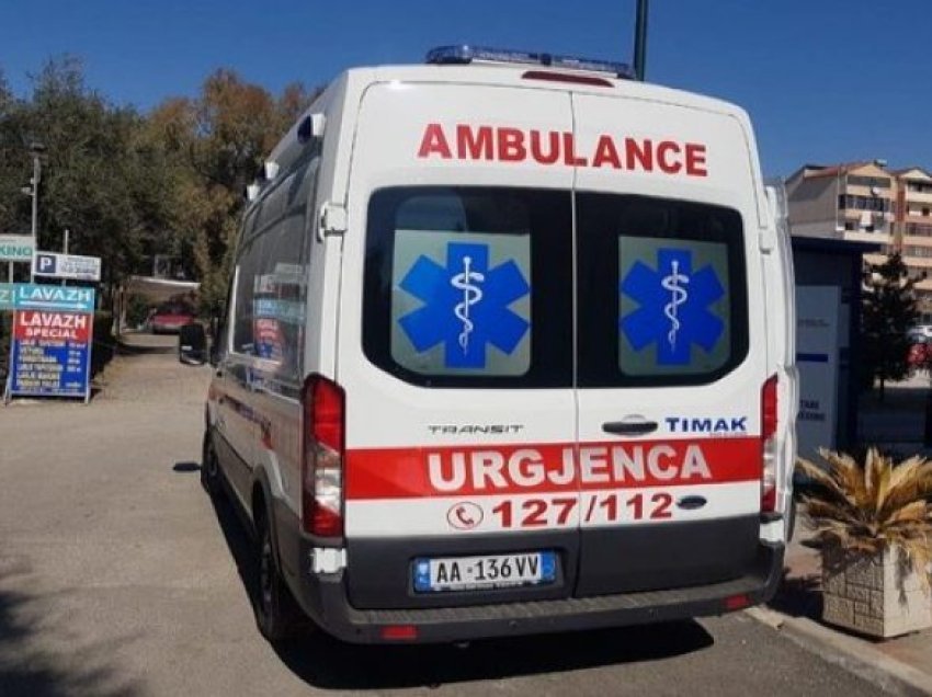 Aksident në Zvërnec, plagosen dy maturantë